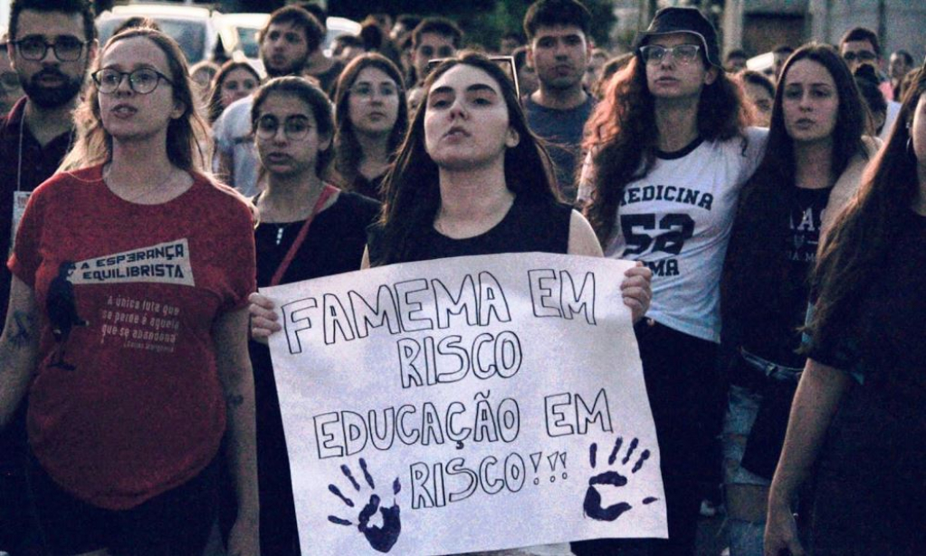 Estudantes da Famema marcam protesto após passeata: vão entregar demandas