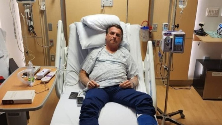 Bolsonaro quer desembarcar direto no hospital ao chegar no Brasil