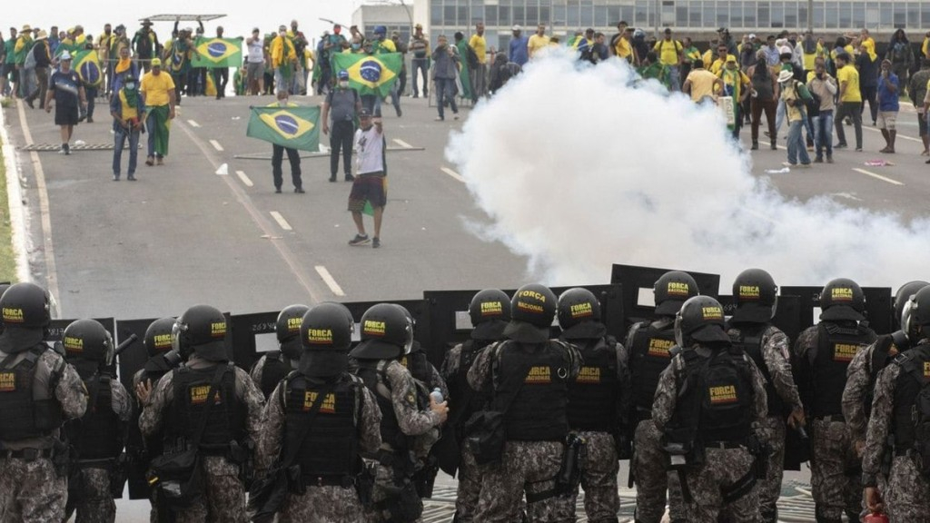 redacao@odia.com.br (Agência Brasil) STF já tornou 100 suspeitos réus em inquérito que apura atos antidemocráticos redacao@odia.com.br (Agência Brasil) STF já tornou 100 suspeitos réus em inquérito que apura atos antidemocráticos