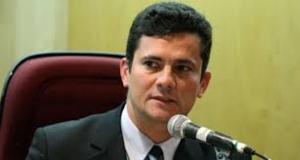 STF deixa inquéritos de Lula com juiz Sérgio Moro