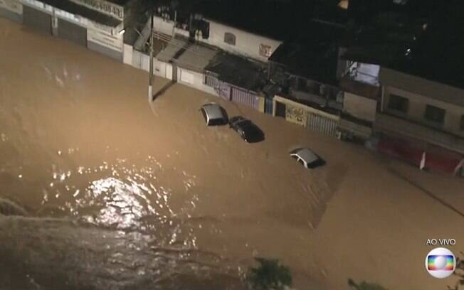 Avenida alagada em Belo Horizonte, Minas Gerais