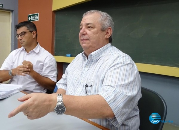 Os médicos Gustavo Arruda e Eduardo Stéfano em coletiva de imprensa – Rogério Martinez/Giro Marília