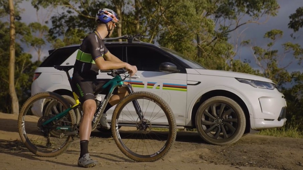 Land Rover lança série limitada ‘Henrique Avancini’ do Discovery Sport