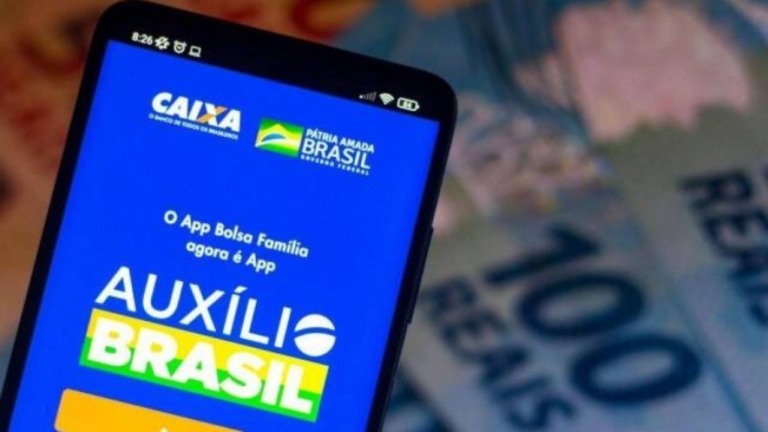 Auxílio Brasil: pagamentos começam nesta sexta com vale-gás de R$ 53