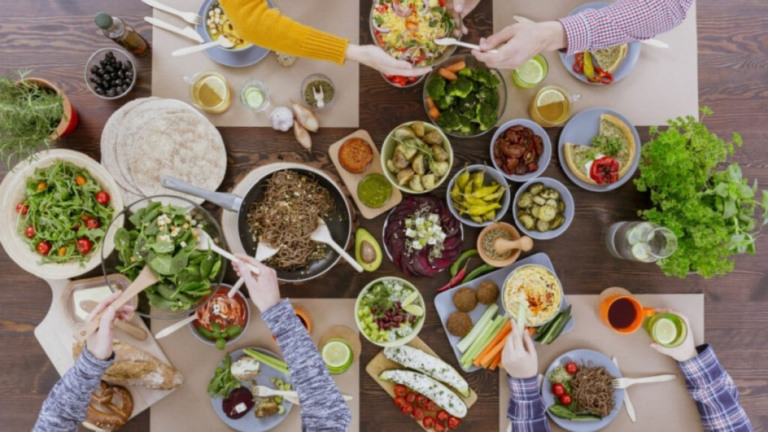 Redação EdiCase Confira os alimentos que aumentam a gordura abdominal