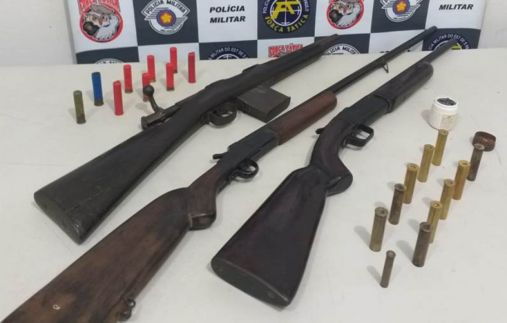 Denúncia anônima provoca prisão e apreensão de armas em Marília