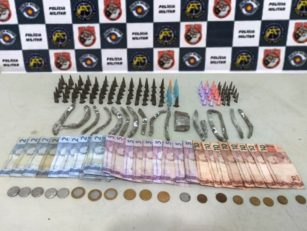 PM prende desempregado com porções de crack, cocaína e maconha