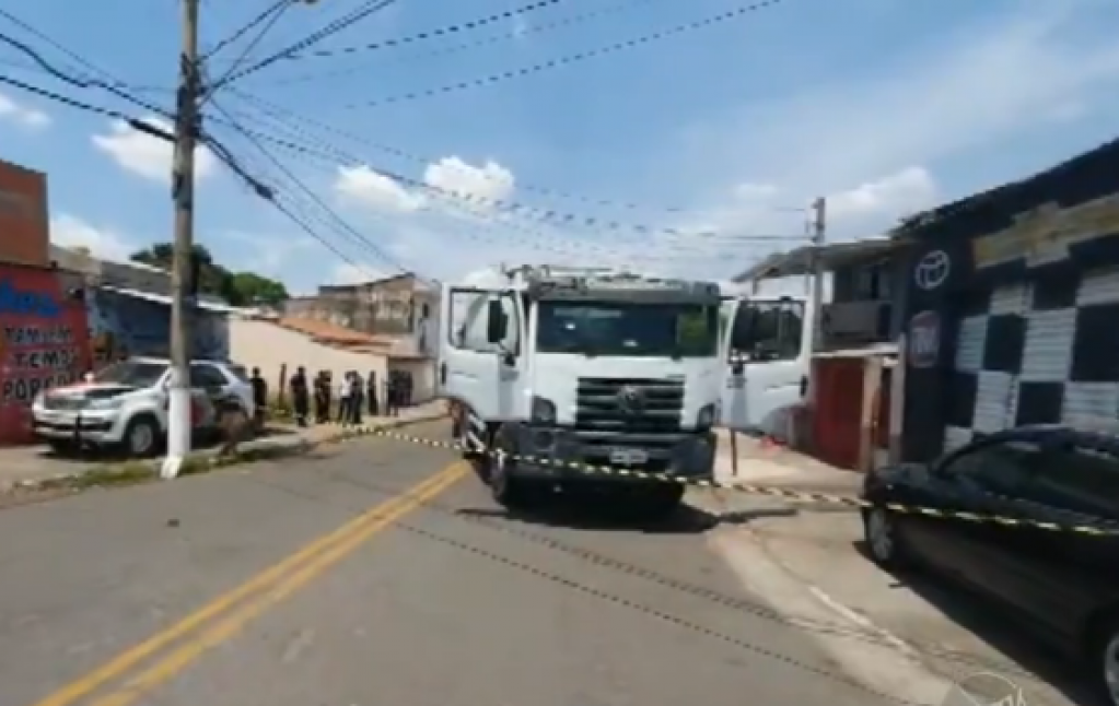 Polícia cerca suspeitos de roubo em Campinas, 2 mortos; vídeos na rodovia e aeroporto