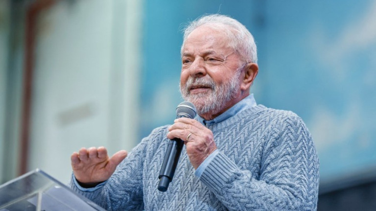Lula provoca Ciro e confirma ida ao último debate antes do pleito