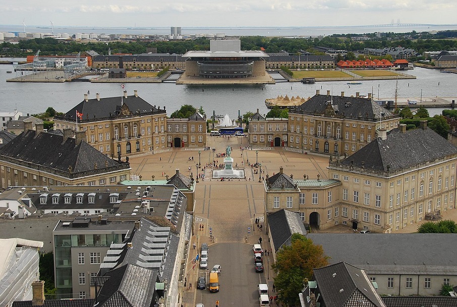 Palácio de Christiansborg, em Copenhagen, na Dinamarca. Foto: Reprodução/Instagram 04.04.2023