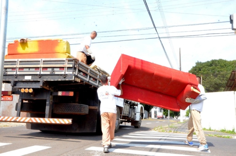 Operação Cidade Limpa divulga calendário de coleta de entulho em Marília
