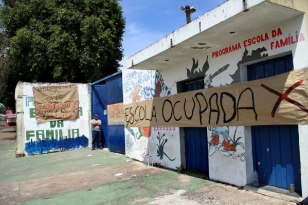 Escola ocupada durante protestos contra reforma