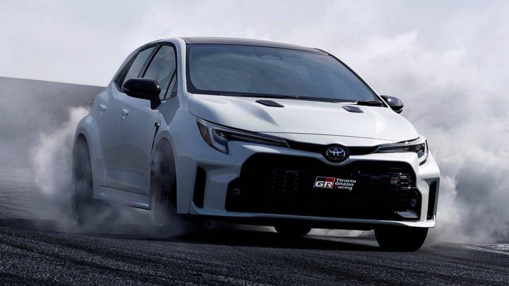 Toyota Corolla GR Toyota GR Corolla pode mandar a maior parte da força para as rodas traseiras