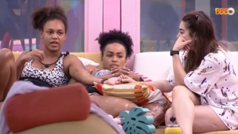 'BBB 22': Jessi desabafa com Linn, Naiara e Natália
