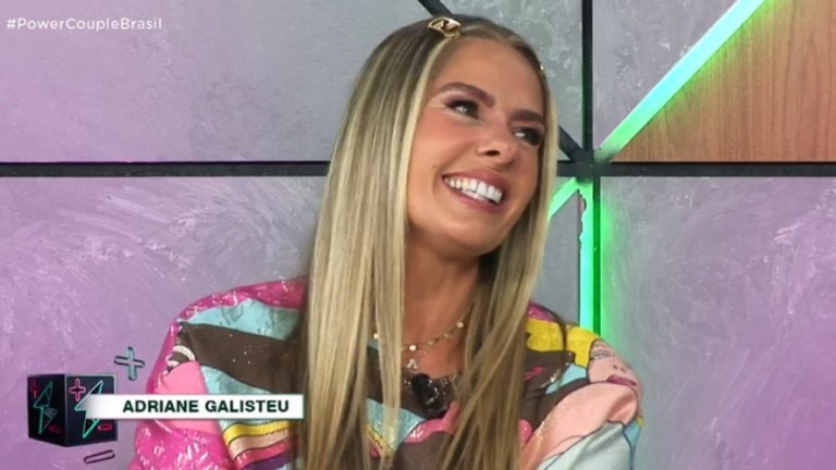 'Power Couple': "A gente quer ver edredom balançar", diz Galisteu