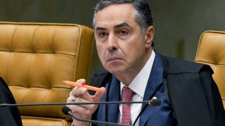 PT se reúne com Barroso para reverter medida sobre transporte gratuito