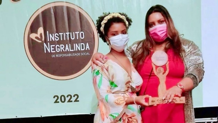 CEO de projeto apoiado por Brunet, Débora Denecke é premiada em Recife