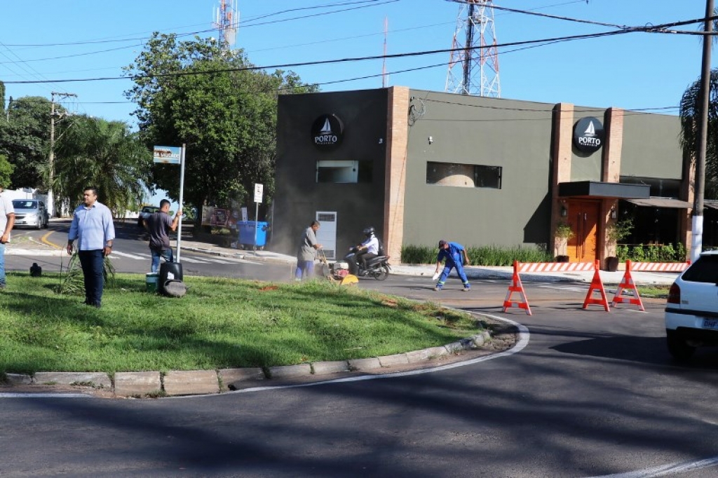 Obra vai trocar rotatória por semáforos na avenida da Saudade