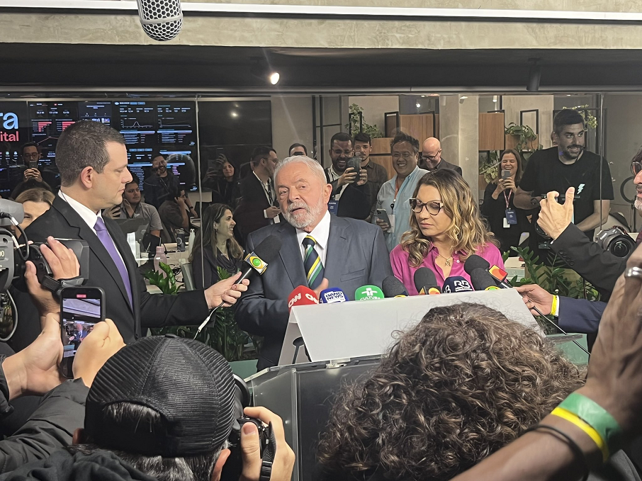 Foto: Reprodução/Twitter @falamarina 16.10.2022