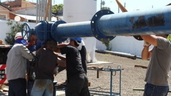 Bomba quebra e pode faltar água em bairros