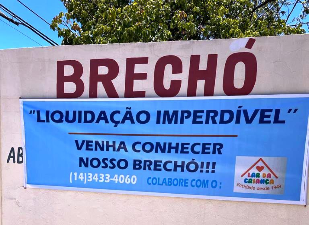 Llquidação no 'brechó' ajuda Lar da Criança em Marília