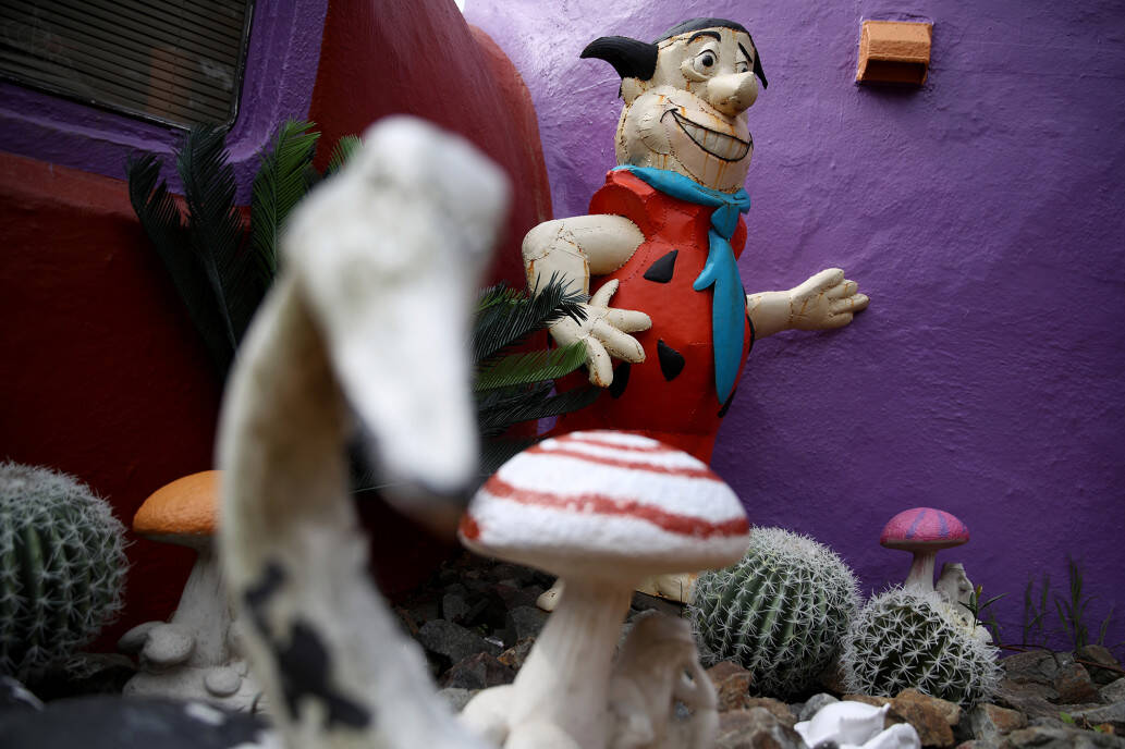 O lado de fora da "Casa dos Flinstones" chama a atenção. Foto: Getty Image/Realtor.com