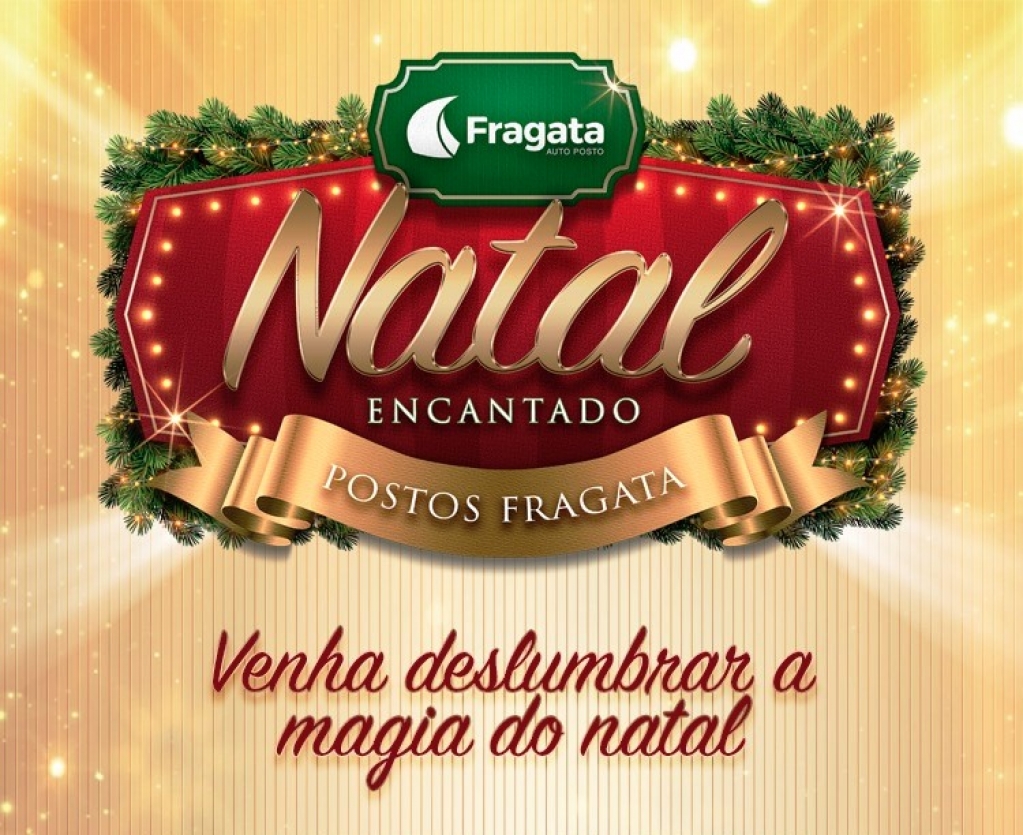 Fragata inaugura decoração de Natal com corais e luzes