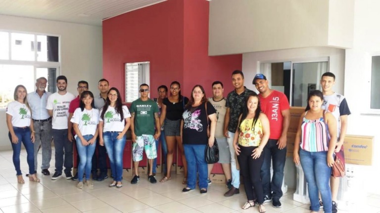 Menin dá prêmios a clientes contemplados na Campanha Indique e Ganhe