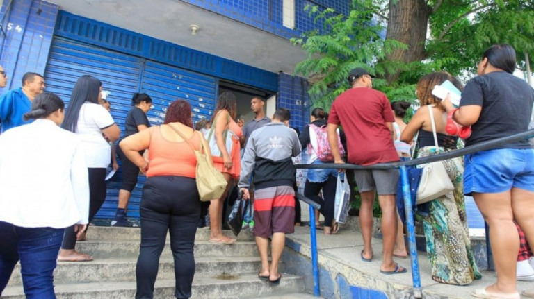 Cras registram filas no último dia para atualização do CadÚnico