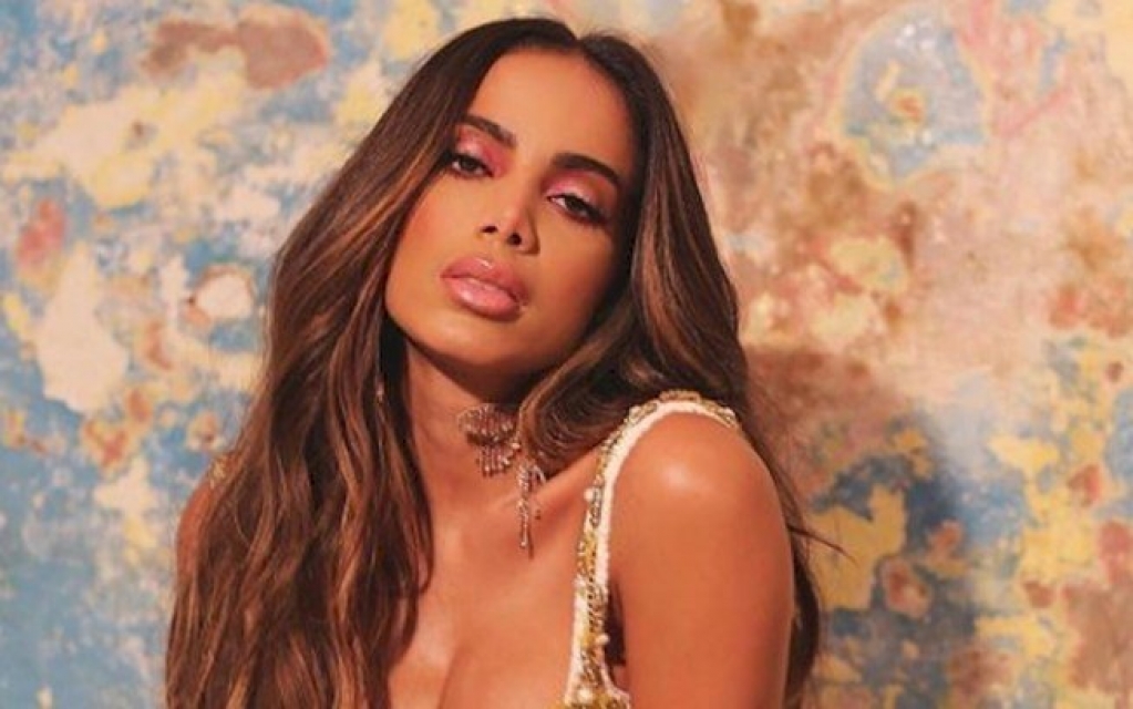 Anitta será atração musical em especial de ano novo com Miley Cyrus Anitta será atração musical em especial de ano novo com Miley Cyrus