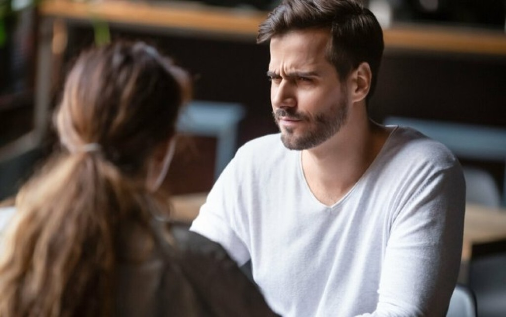 6 sinais que podem indicar perda auditiva