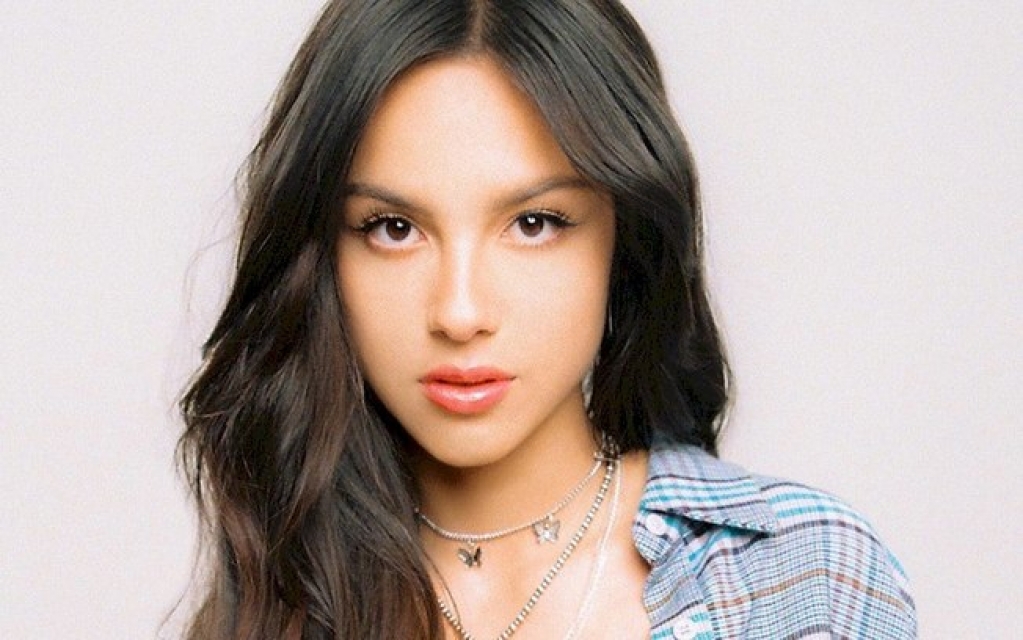 Olivia Rodrigo inicia a "Sour Tour" com apresentação nos EUA Olivia Rodrigo inicia a "Sour Tour" com apresentação nos EUA