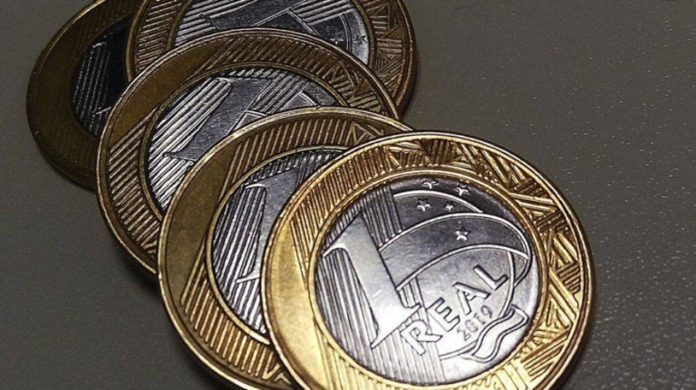 Dívida pública federal volta a subir e atinge R$ 5,87 trilhões