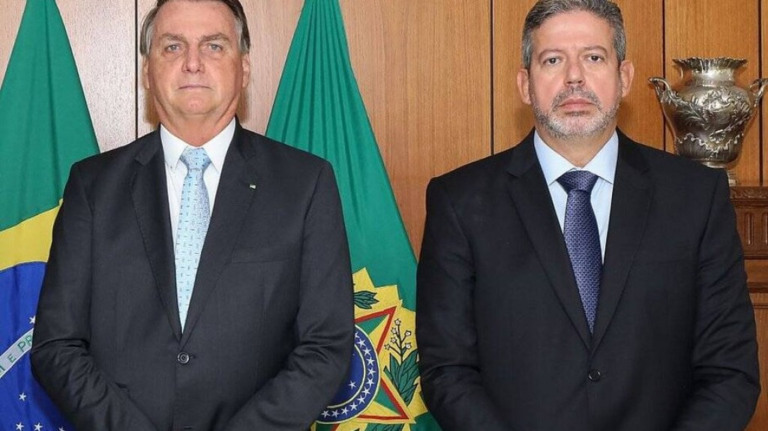 Bolsonaro suspende orçamento secreto após PT apoiar Arthur Lira