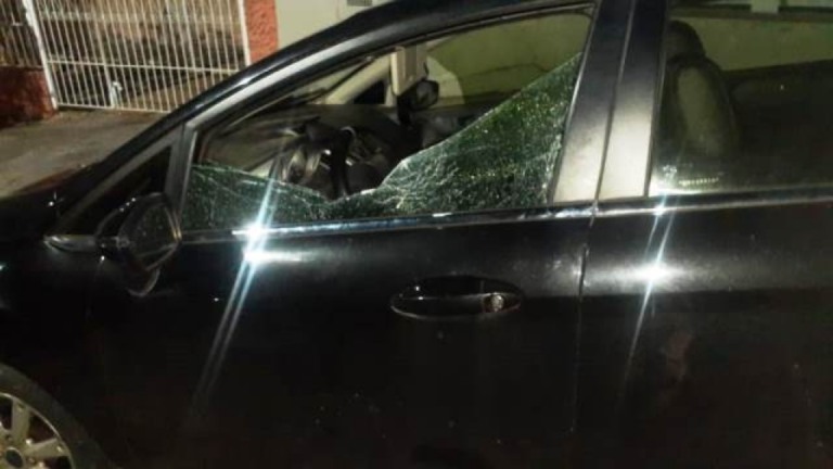 Desempregado é preso por estourar vidros de veículo para furto na avenida Santo Antonio