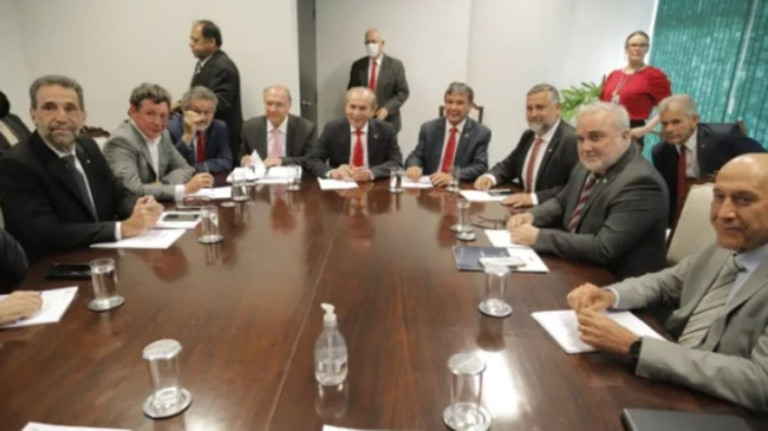 Alckmin avalia reunião com representantes de Bolsonaro como proveitosa