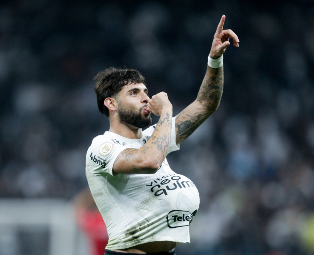 Corinthians vence o Athletico-PR em casa e soma mais três pontos no Brasileirão 2023