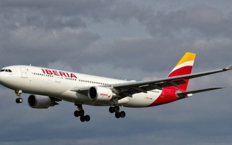 Procon-RJ processa Ibéria por cancelar passagens e alegar erro
