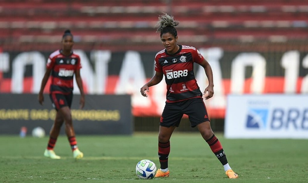 Flamengo é derrotado pelo Santos no jogo de ida das quartas do Brasileirão Feminino