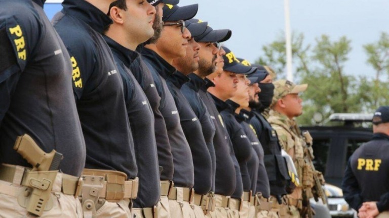 Governo autoriza nomeação de mais 52 agentes da PRF