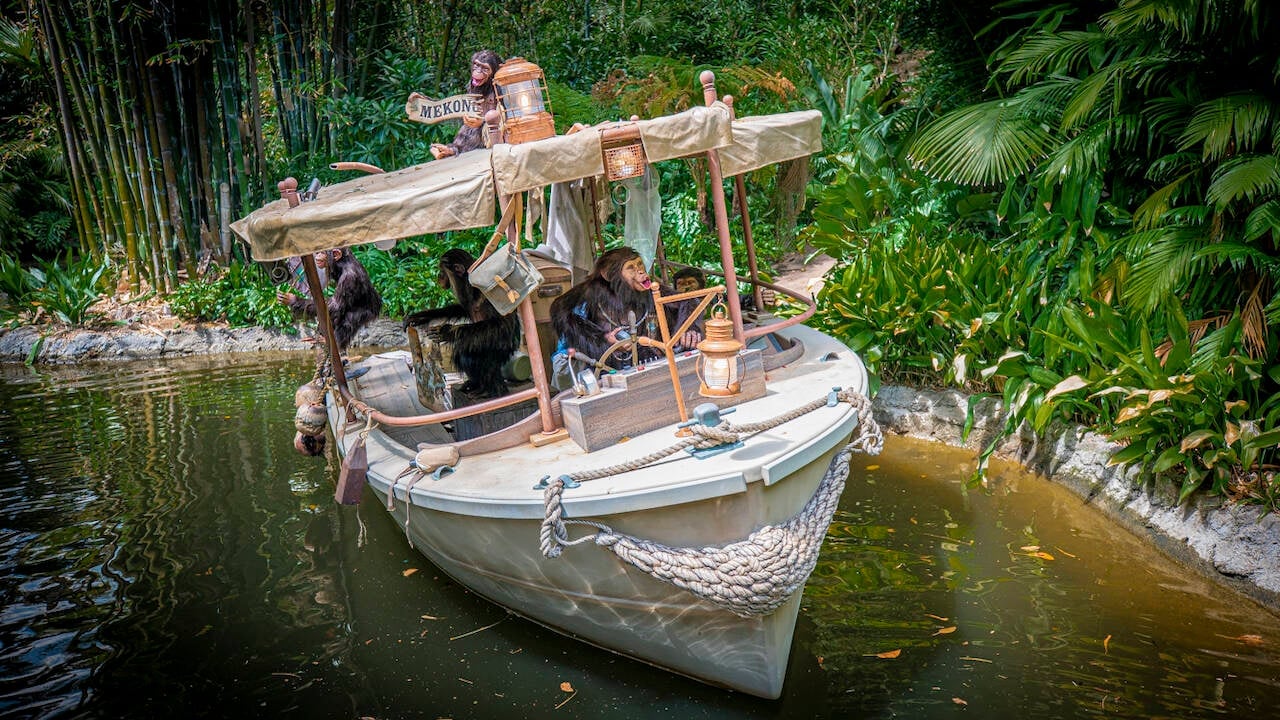 Jungle Cruise consiste em um passeio de barco, simulando rios da América do Sul, África e Ásia. Foto: Reprodução