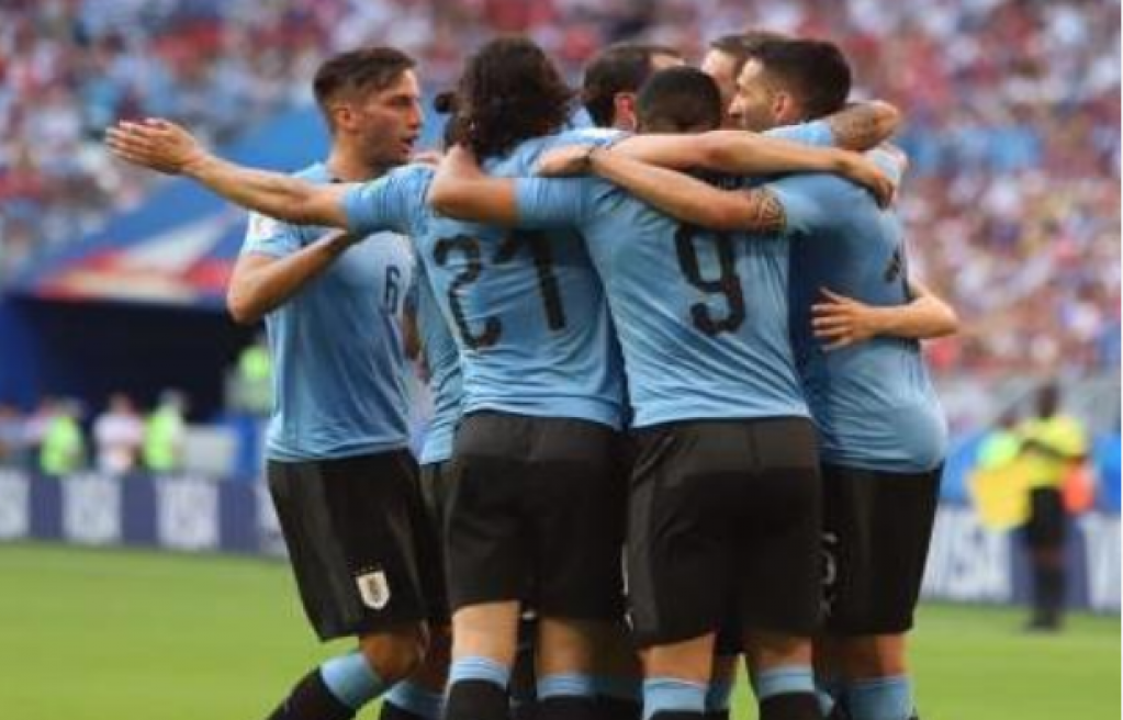 Uruguai vence Rússia é fica em primeiro no grupo