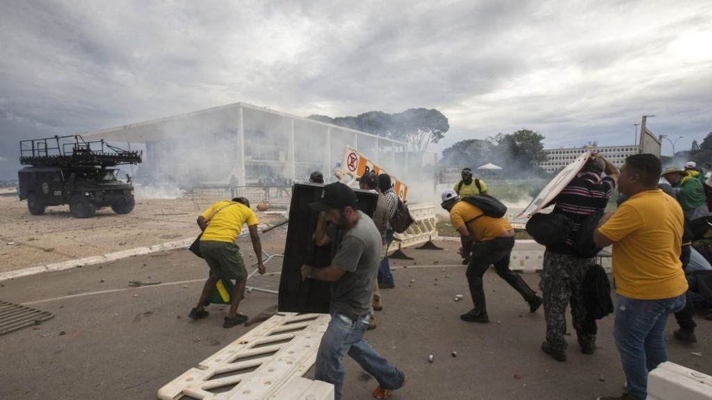 redacao@odia.com.br (IG) Imagem mostra invasão de bolsonaristas em tentativa fracassada de golpe