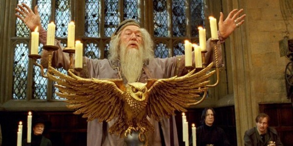 Ator Michael Gumble como Dumbledore, personagem da série Harry Potter – reprodução