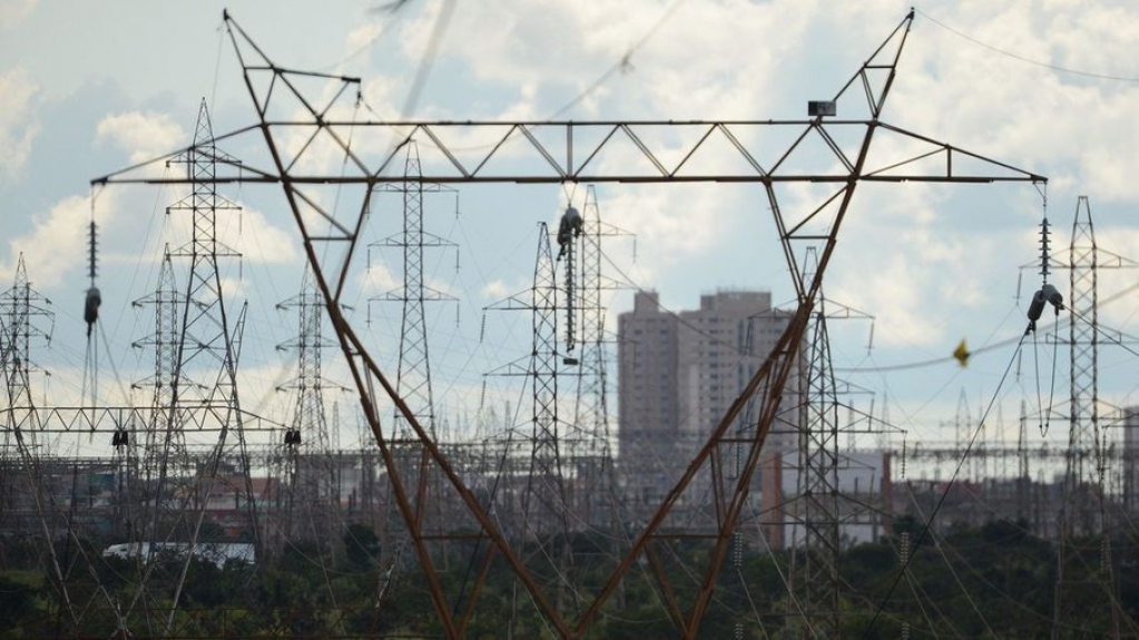 Empresas contratam estrategistas para reduzir conta de luz em até 30%