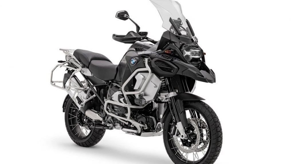 BMW lança R 1250 GS e R 1250 GS Adventure na versão Triple Black