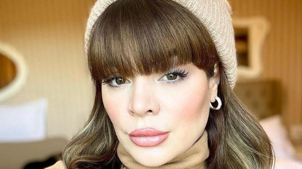 Gkay desaba após ser chamada de feia nas redes sociais: "Me sentindo um monstro" Gkay desaba após ser chamada de feia nas redes sociais: "Me sentindo um monstro"