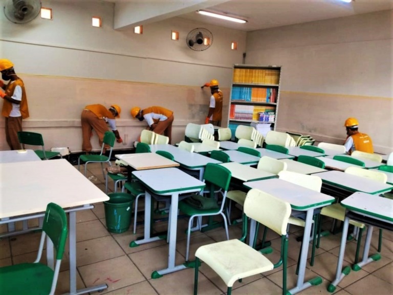 Presidiários de Marília revitalizam escola pública na zona norte