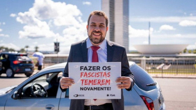 Guilherme Boulos toma posse com Celtinha: "Fazer fascistas temerem"