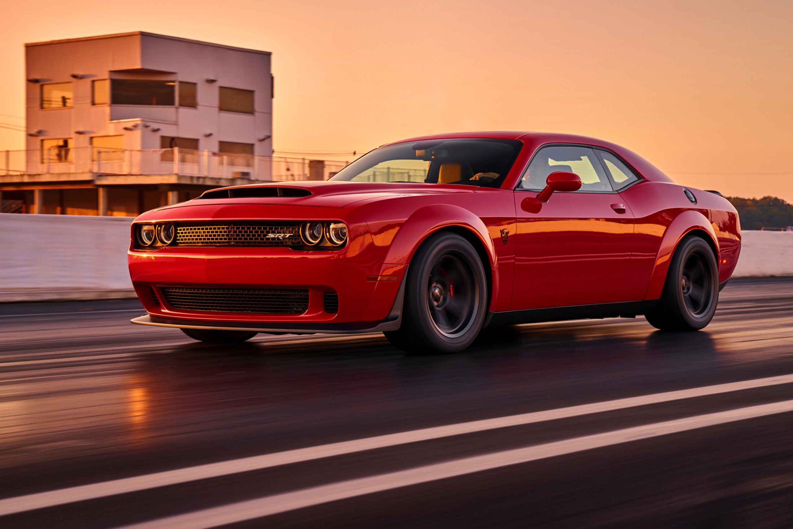 Dodge Charger, Demon, Challenger. Foto: Reprodução